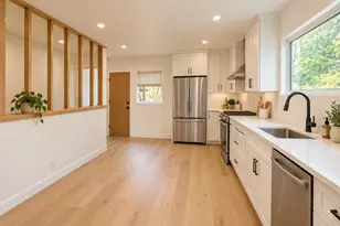 3557 S 5th Pl, Milwaukee, WI 53207 - Photo 14