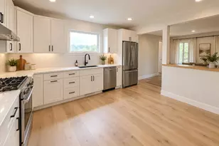 3557 S 5th Pl, Milwaukee, WI 53207 - Photo 16