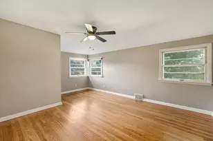 7414 N Crossway Rd, Fox Point, WI 53217 - Photo 16