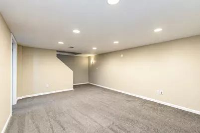 7414 N Crossway Rd, Fox Point, WI 53217 - Photo 20