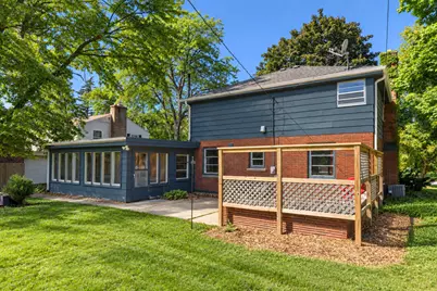 7414 N Crossway Rd, Fox Point, WI 53217 - Photo 24