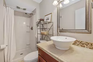 7414 N Crossway Rd, Fox Point, WI 53217 - Photo 14