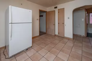 7519 W Clarke St, Wauwatosa, WI 53213 - Photo 20