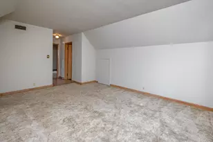 7519 W Clarke St, Wauwatosa, WI 53213 - Photo 24