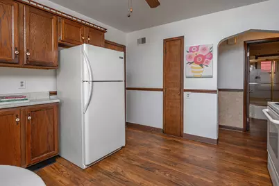 7519 W Clarke St, Wauwatosa, WI 53213 - Photo 10