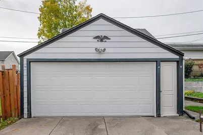 7519 W Clarke St, Wauwatosa, WI 53213 - Photo 38