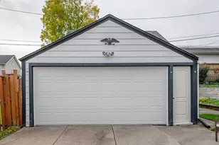 7519 W Clarke St, Wauwatosa, WI 53213 - Photo 38