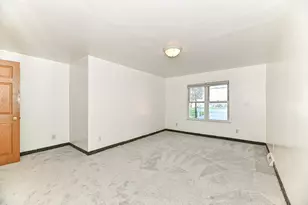 1323 Ohio St, Racine, WI 53405 - Photo 10