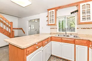 1323 Ohio St, Racine, WI 53405 - Photo 4