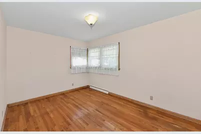 3642  Charles St, Racine, WI 53402 - Photo 16
