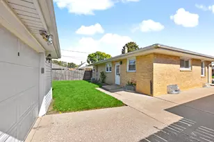 3642 Charles St, Racine, WI 53402 - Photo 26