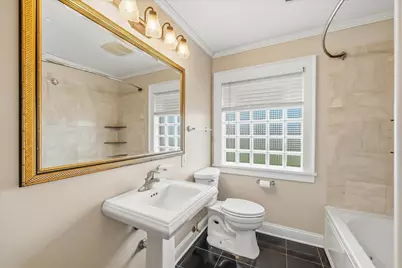 4432 W Howard Ave, Milwaukee, WI 53220 - Photo 14