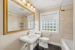 4432 W Howard Ave, Milwaukee, WI 53220 - Photo 14