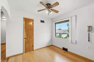 4432 W Howard Ave, Milwaukee, WI 53220 - Photo 6
