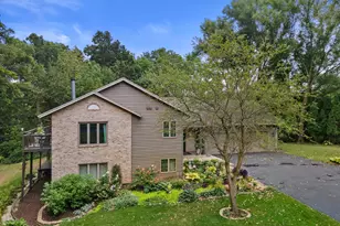 7125 Deerpath Ln, Racine, WI 53185 - Photo 2