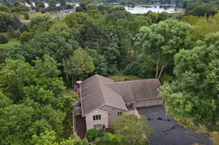 7125 Deerpath Ln, Racine, WI 53185 - Photo 4
