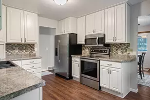 3315 26th St, La Crosse, WI 54601 - Photo 6