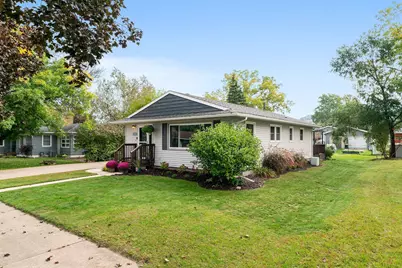 3315  26th St, La Crosse, WI 54601 - Photo 2