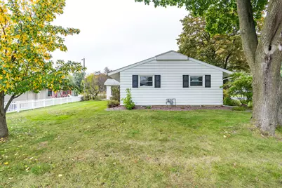 1241  Shorewood Dr, Shelby, WI 54601 - Photo 10