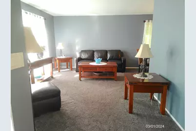 2116  Harris Highland Dr, Waukesha, WI 53188 - Photo 4