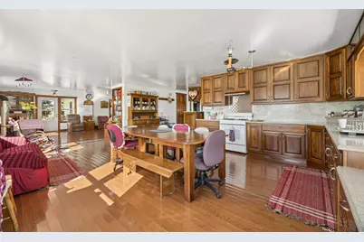 W2360  Kiel Rd, New Holstein, WI 53061 - Photo 10