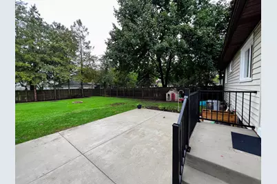 210 N Monroe St, Watertown, WI 53094 - Photo 26