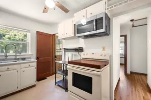 517 Cedar St, Hartford, WI 53027 - Photo 2
