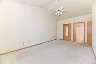 2211 N University Dr, Waukesha, WI 53188 - Photo 22
