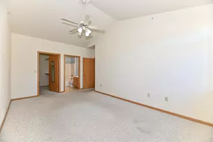 2211 N University Dr, Waukesha, WI 53188 - Photo 20