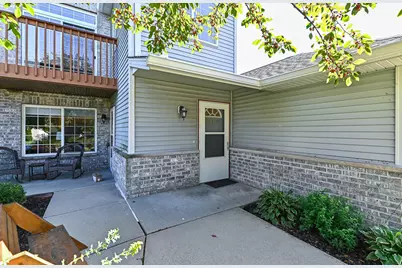 2211 N University Dr #Unit 4, Waukesha, WI 53188 - Photo 4