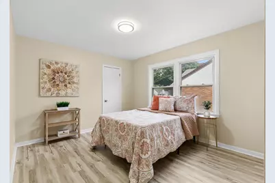 2736 S 52nd Pl, Milwaukee, WI 53219 - Photo 14