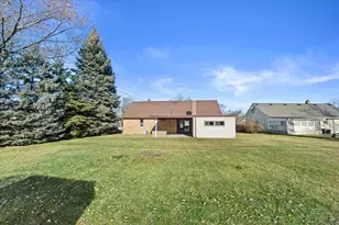 7921 W Whitaker Ave, Greenfield, WI 53220 - Photo 2