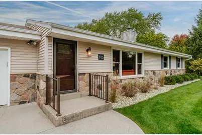 3035  Pilgrim Rd, Brookfield, WI 53005 - Photo 2
