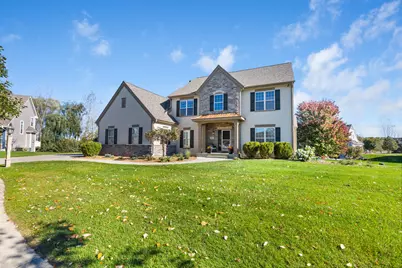 2811  Makou Trl, Waukesha, WI 53189 - Photo 2