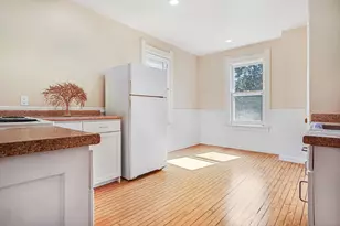 1021 E Pearson St, Milwaukee, WI 53202 - Photo 16