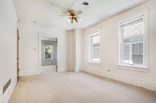 1021 E Pearson St, Milwaukee, WI 53202 - Photo 18
