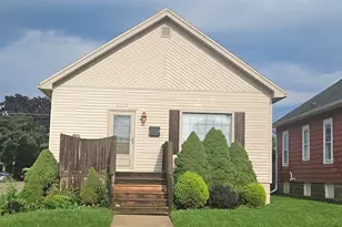 2225 Geneva St, Racine, WI 53402 - Photo 1
