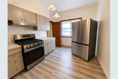 2225  Geneva St, Racine, WI 53402 - Photo 4