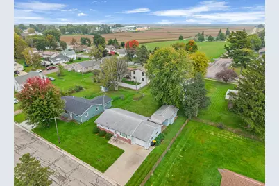 823  East St, Caledonia, MN 55921 - Photo 18