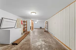 823 East St, Caledonia, MN 55921 - Photo 10