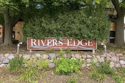 4117 W Rivers Edge Cir #13, Brown Deer, WI 53209 - Photo 2