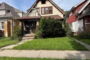 2418 W Hope Ave, Milwaukee, WI 53209 - Photo 1