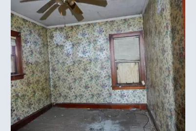 2418 W Hope Ave, Milwaukee, WI 53209 - Photo 8