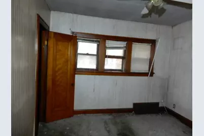 2418 W Hope Ave, Milwaukee, WI 53209 - Photo 4