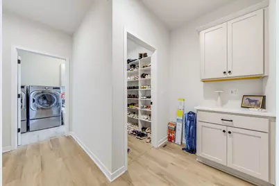 N56W24051  Daisy Ct, Sussex, WI 53089 - Photo 28
