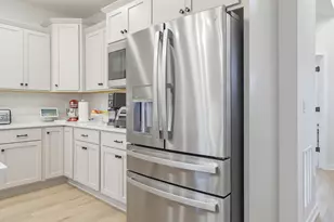 N56W24051 Daisy Ct, Sussex, WI 53089 - Photo 14