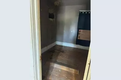 2878 N 35th St, Milwaukee, WI 53210 - Photo 10