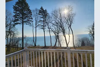6942 N Barnett Ln, Fox Point, WI 53217 - Photo 4