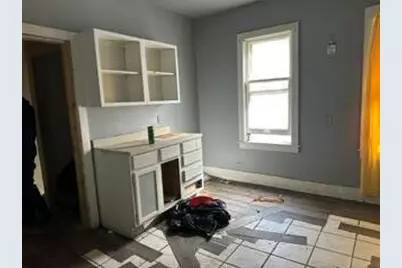 2468 N 38th St, Milwaukee, WI 53210 - Photo 8