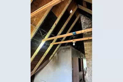 2468 N 38th St, Milwaukee, WI 53210 - Photo 16